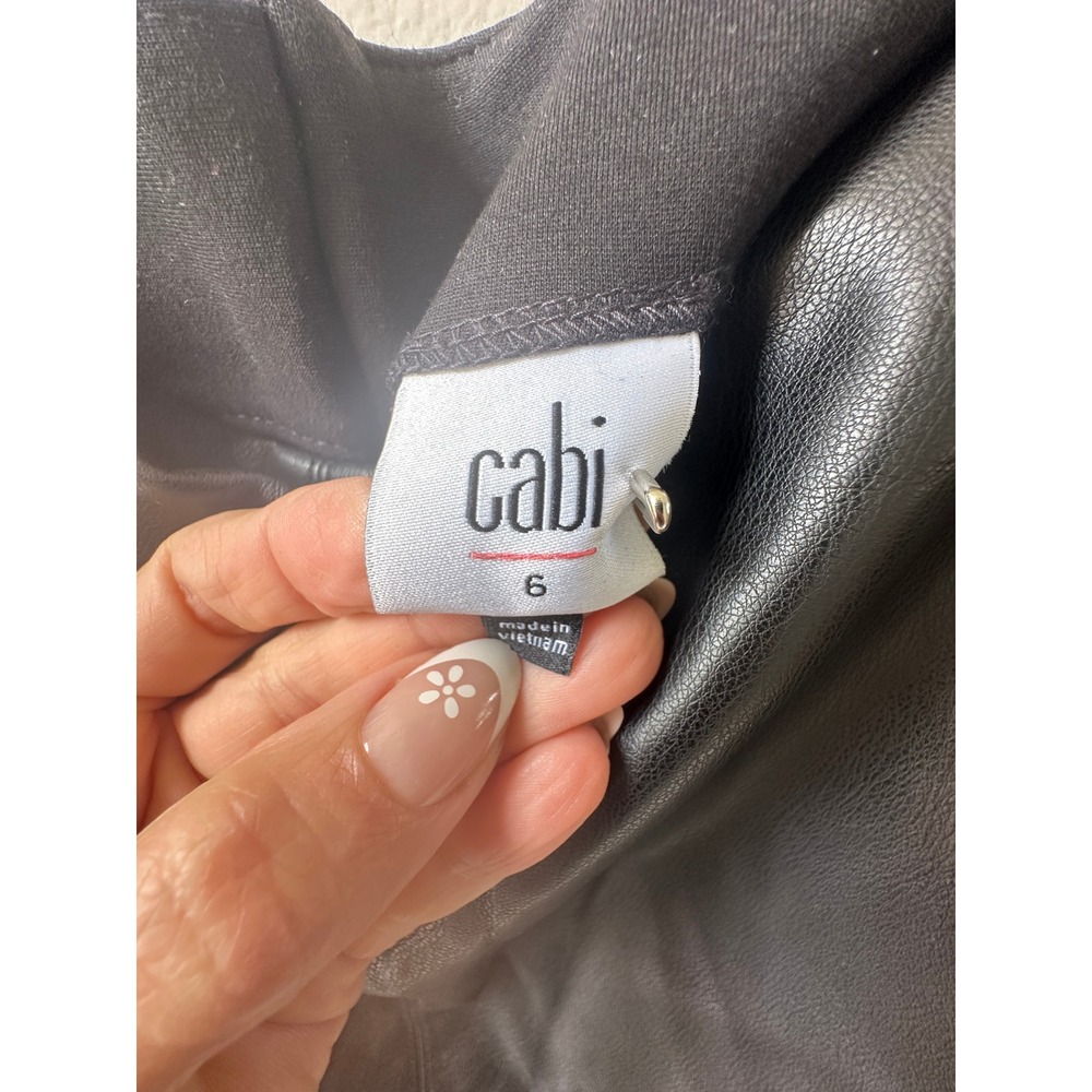 Cabi Jett Skort 4585 Black Faux Leather Front Ponte Back Mini Skirt Fall 2023 6 - Picture 6 of 6